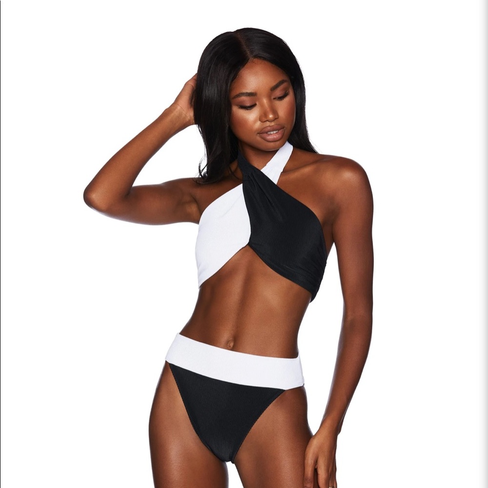 Beach Riot Criss Cross Black/White Top